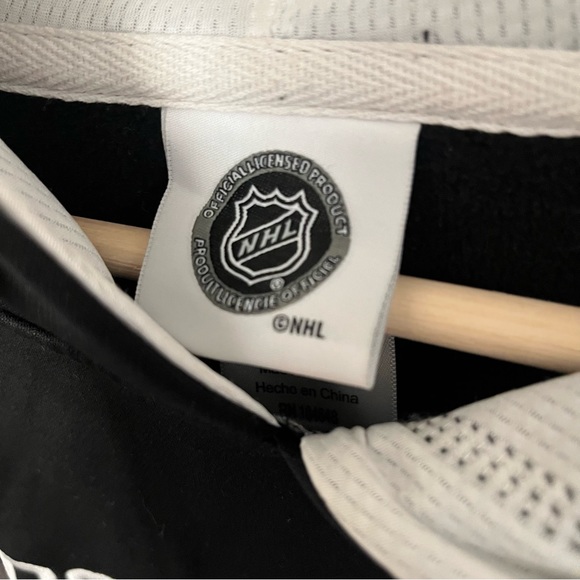 LA Kings Mens Embroidered Hoodie - Picture 2 of 4